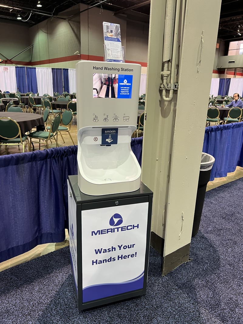 What is a Smixin Pro Mobile Portable Hand Wash Station?